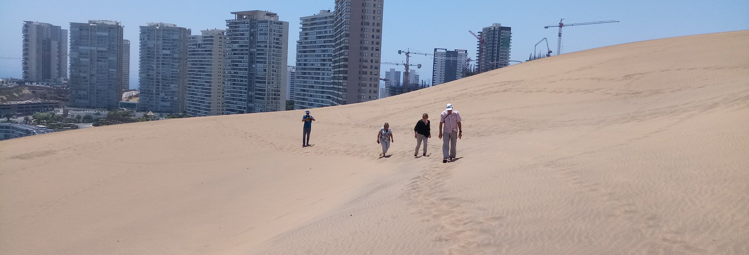 Curso de surfe em Concón e trilha por suas dunas