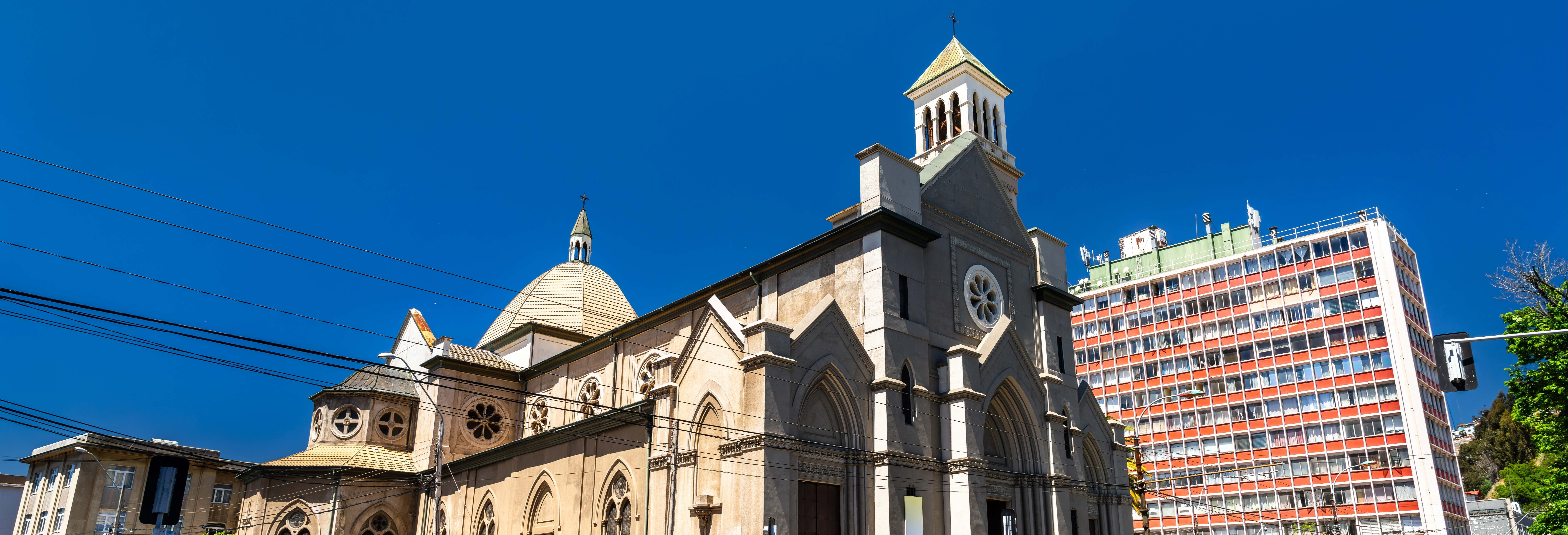 La Sebastiana, Biblioteca Santiago Severín, Cattedrale e Museo di Storia Naturale
