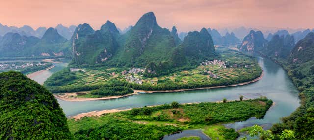 Escursione privata alla montagna Xianggong all'alba