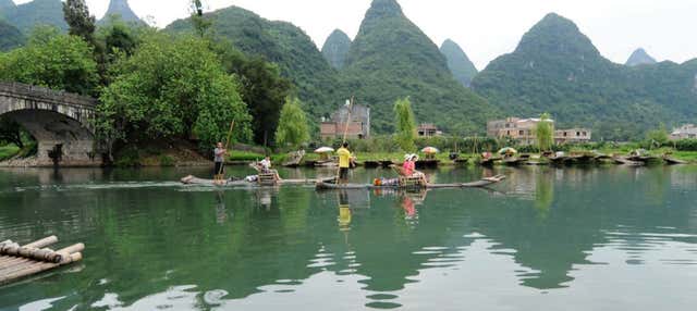 Tour privato in bicicletta e zattera di bambù