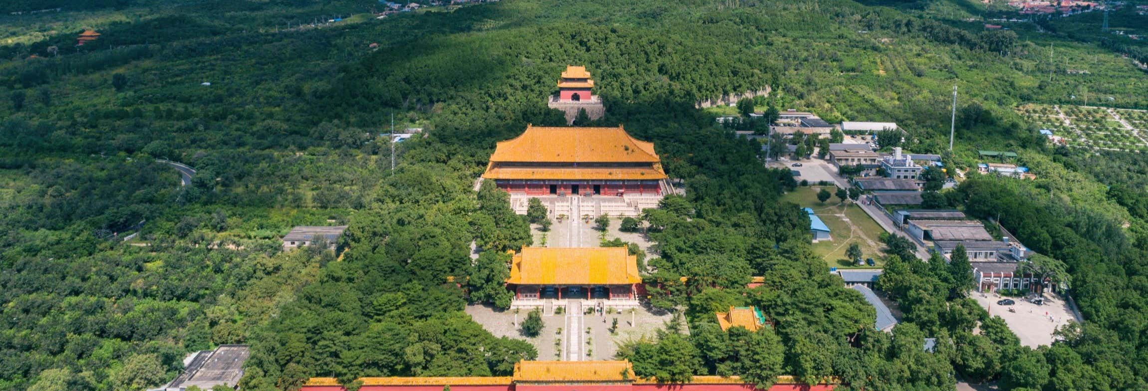 Escursione privata alle Tombe Ming e Longqing Gorge