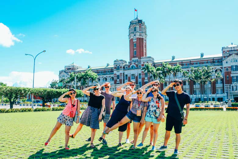 Free Walking Tour of Taipei