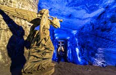 Excursión a la Catedral de Sal de Zipaquirá + Andrés Carne de Res en Chía
