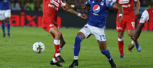 Partita di calcio a Bogotà con guida