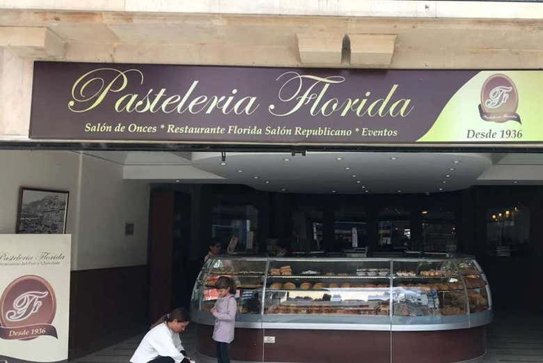 Café typique pour un petit-déjeuner à Bogota - Café typique pour un petit-déjeuner à Bogota