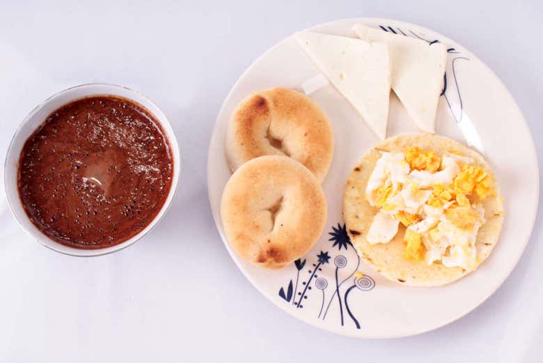 Petit-déjeuner complet colombien - Petit-déjeuner complet colombien