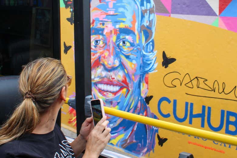 Take a picture with a scenic view! - Take a picture with a scenic view!