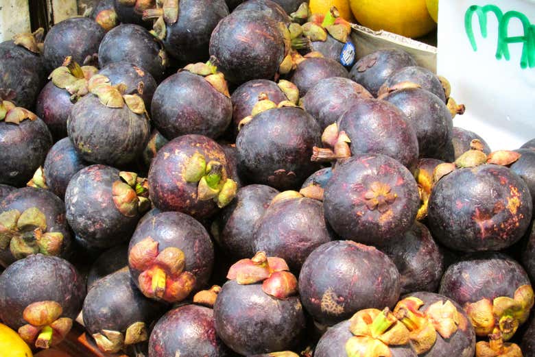 Tour de la fruta colombiana por Bogotá - Reserva en Civitatis.com