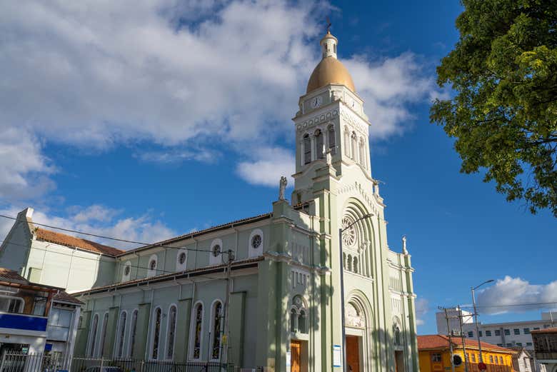 Admirando la parroquia de Cajicá - Admirando la parroquia de Cajicá