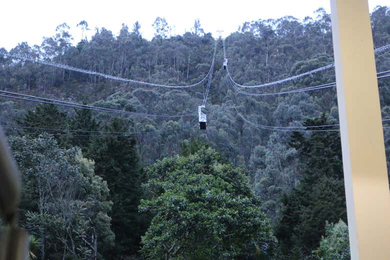 El teleférico del cerro Monserrate - El teleférico del cerro Monserrate