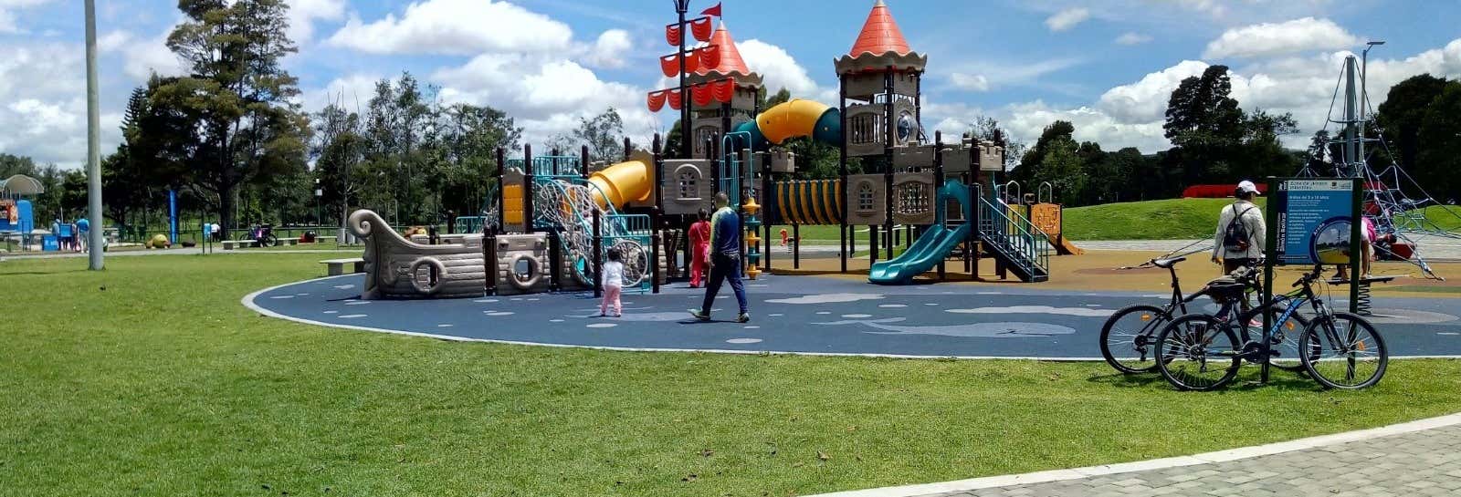 Tour del Parco Simón Bolívar e della Biblioteca Virgilio Barco