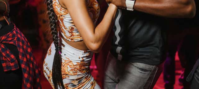 Clase de salsa caleña