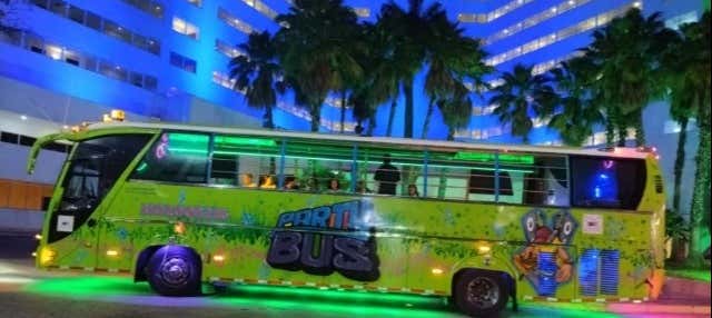 Bus festif à Carthagène + Billet pour une discothèque