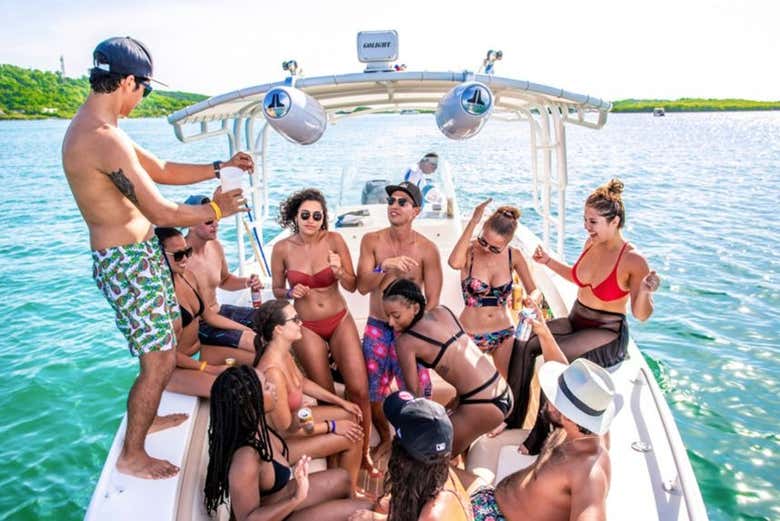Fiesta en la isla de Tierra Bomba