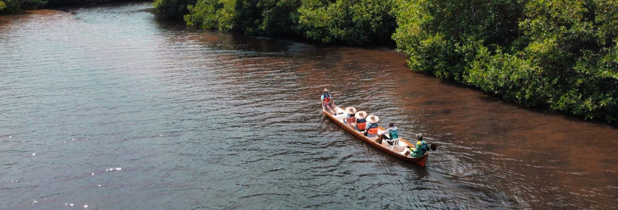 Giro in barca nella palude di La Caimanera