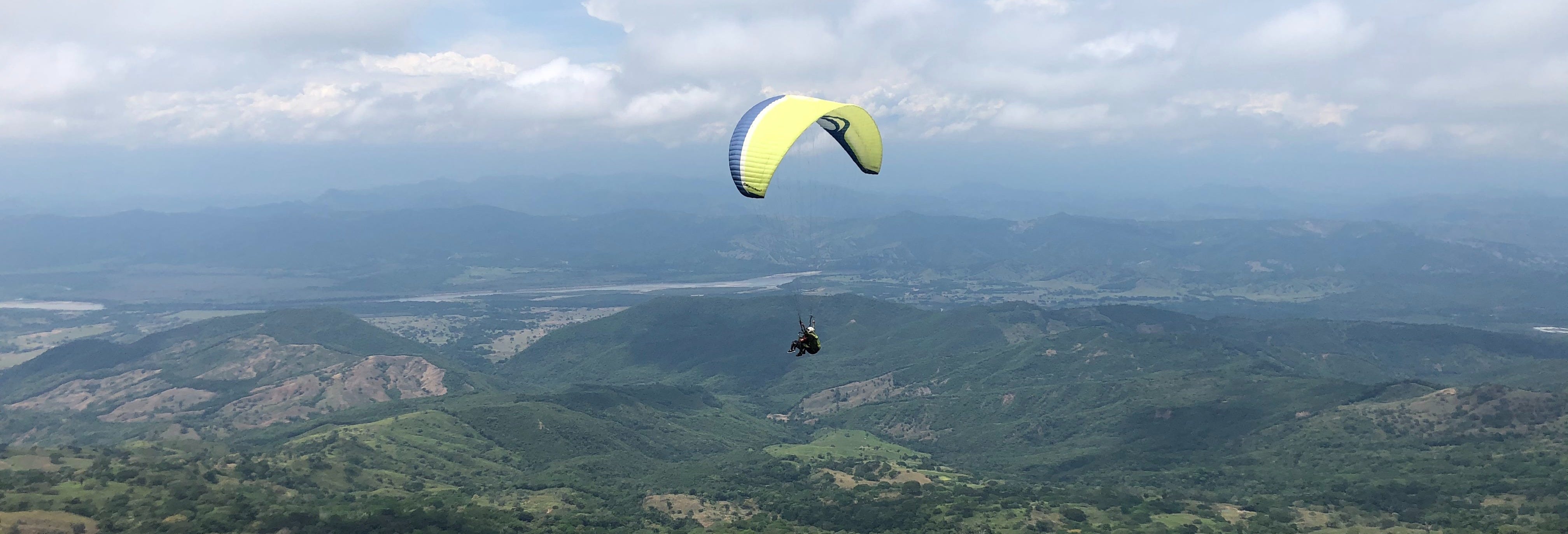 Paragliding in Guaduas