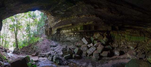 Escursione alle grotte della Peña