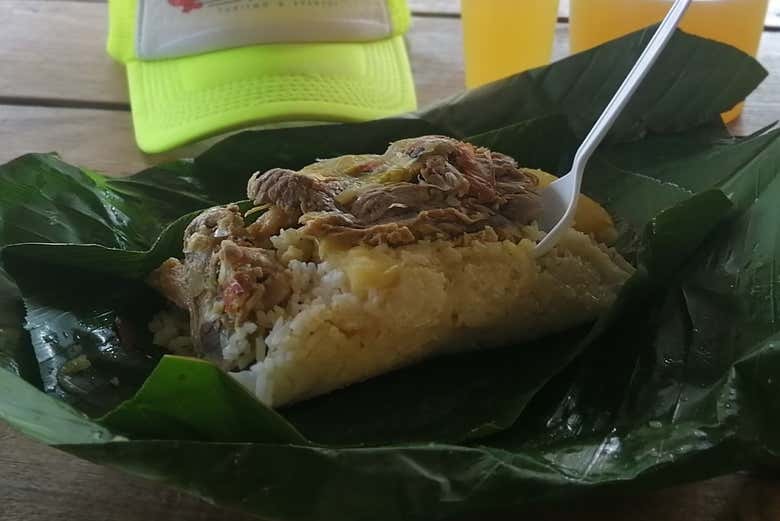 Enjoy a traditional lunch - Enjoy a traditional lunch