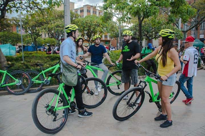 Ruta sobre dos ruedas en Medellín - Ruta sobre dos ruedas en Medellín