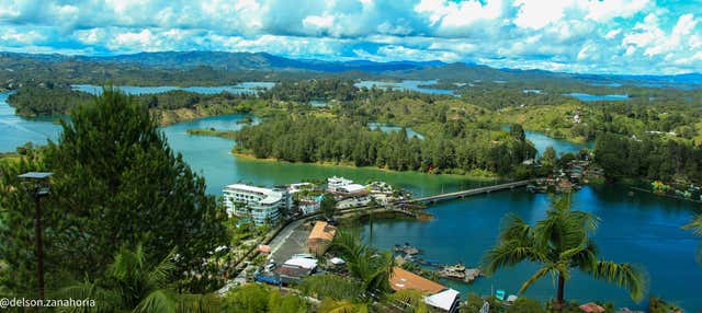 Tour en tuk tuk por Guatapé + Granja Alto del Chocho