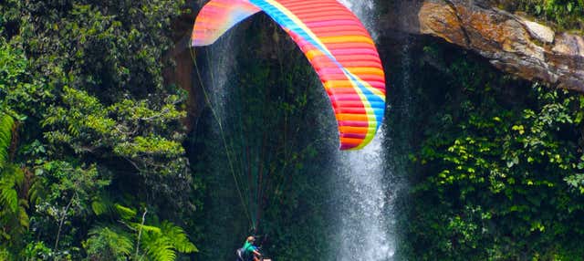 Volo su Cocorná in parapendio