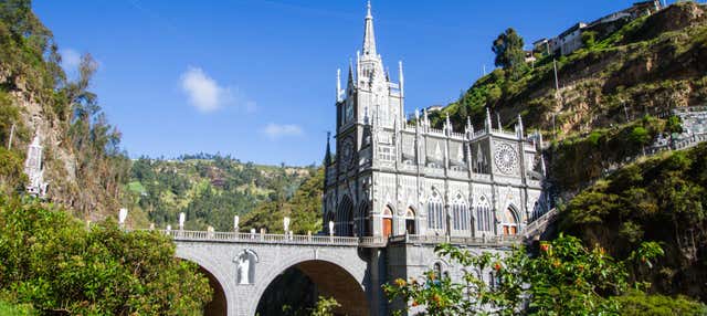 Escursione al santuario di Las Lajas e al cimitero di Tulcán