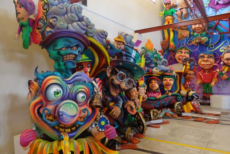 Touring the museum - Touring the museum