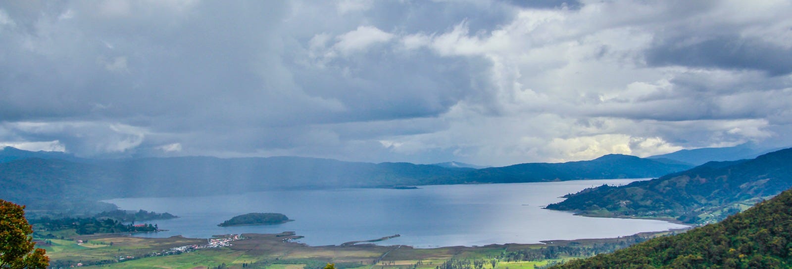 La Cocha Lake, Santa Lucía Wetlands Tour + Fishing in Guamúez River