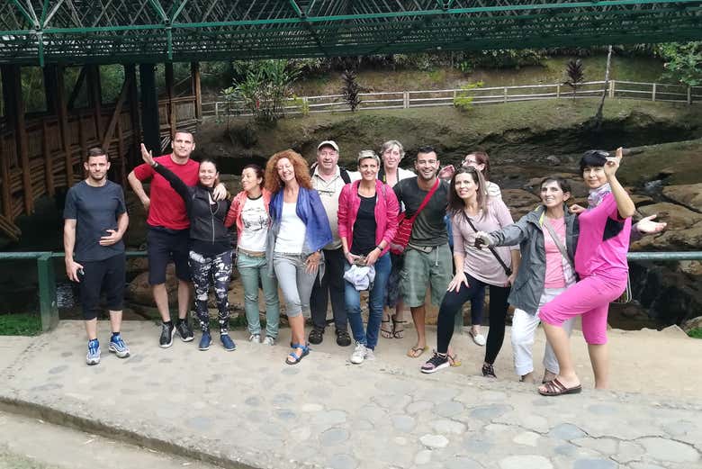 Grupo visitando San Agustín - Grupo visitando San Agustín