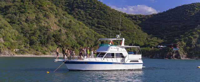Paseo en barco por las playas de Santa Marta + Isla Pelícano