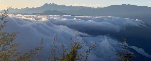 Excursión al Cerro Kennedy al amanecer + Pozo Azul