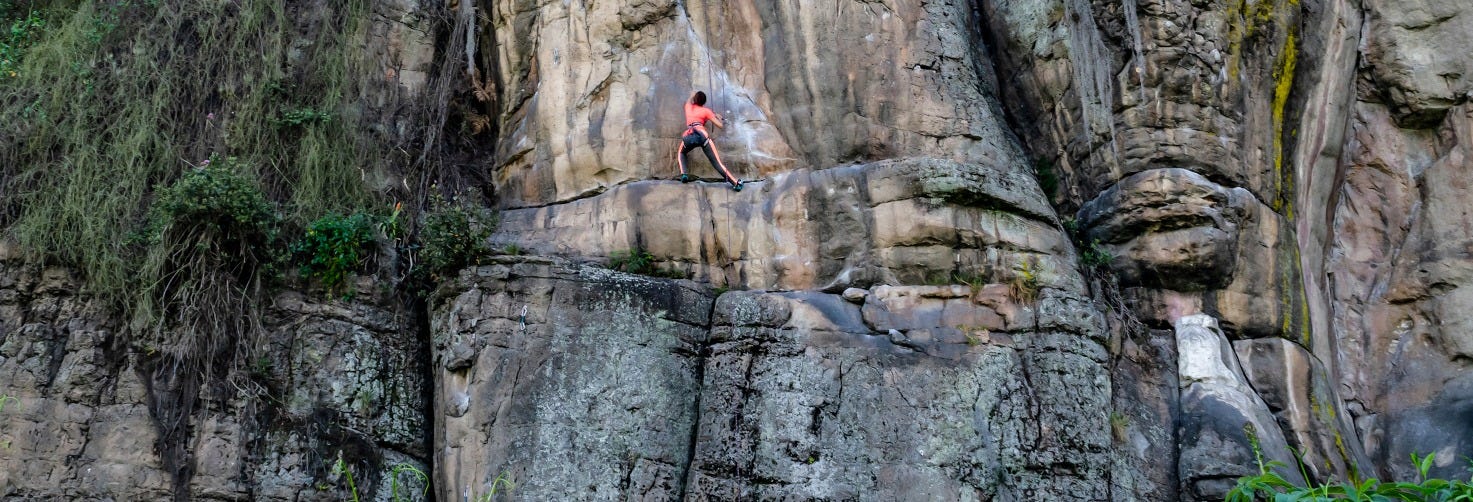 Suesca Rocks Climbing Activity