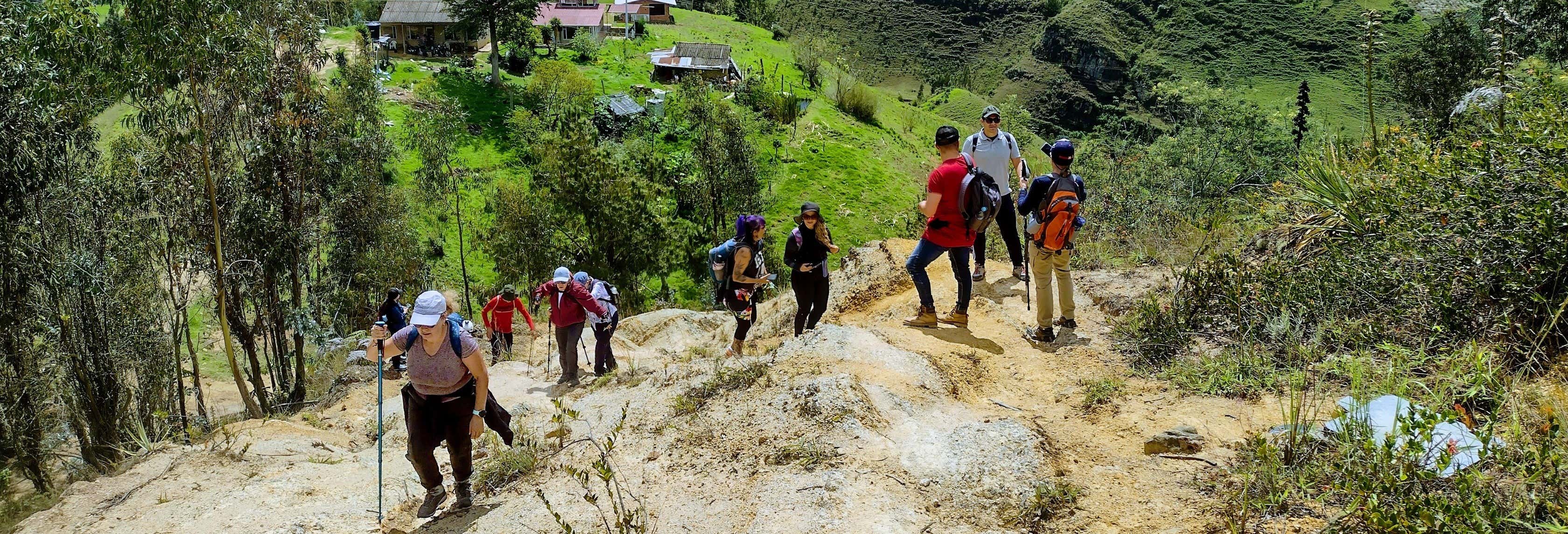 Trekking a Teguatá