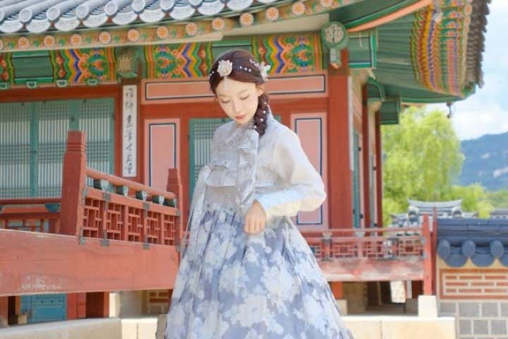 Traditional Hanbok Rental