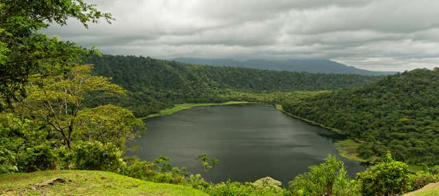 Trekking nel cratere della laguna di Hule