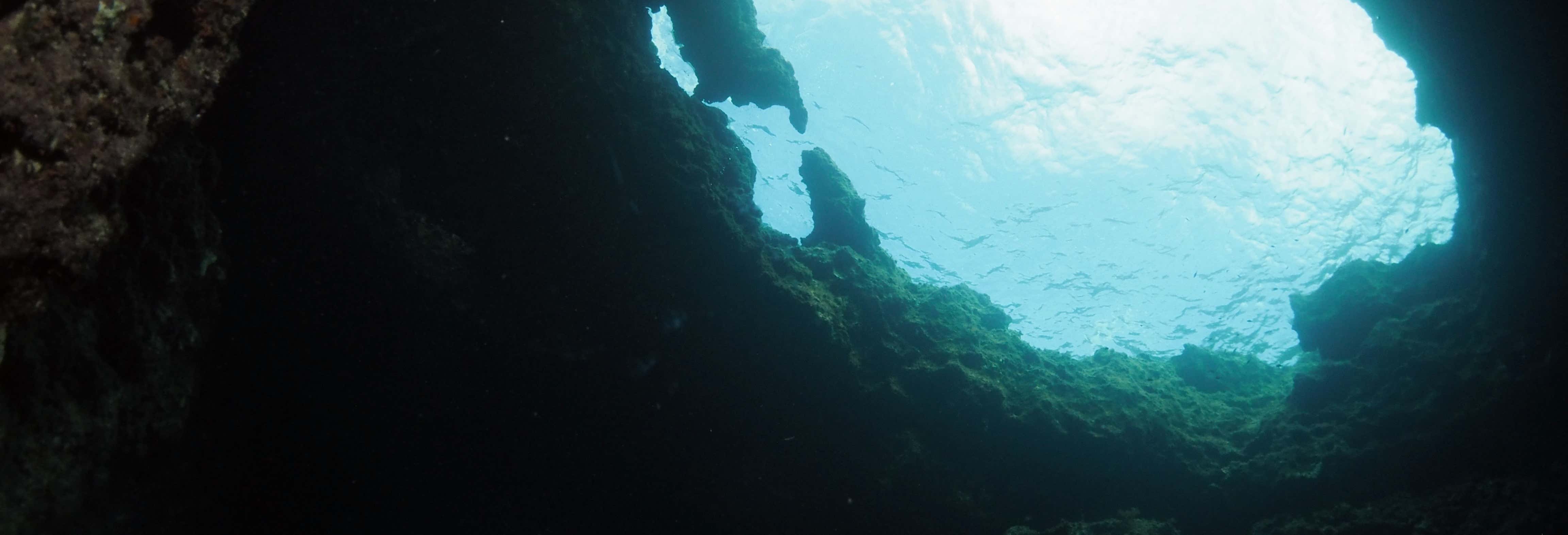 Escursione in barca alla Grotta Blu e alla Grotta Verde