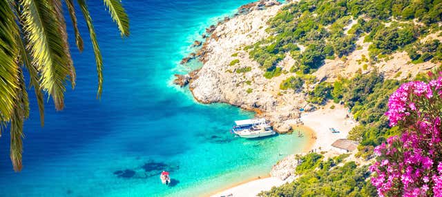 Escursione all'isola di Cherso e alla Blue Cave in barca