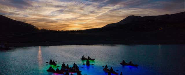 Balade de nuit en kayak transparent dans la baie de Pag