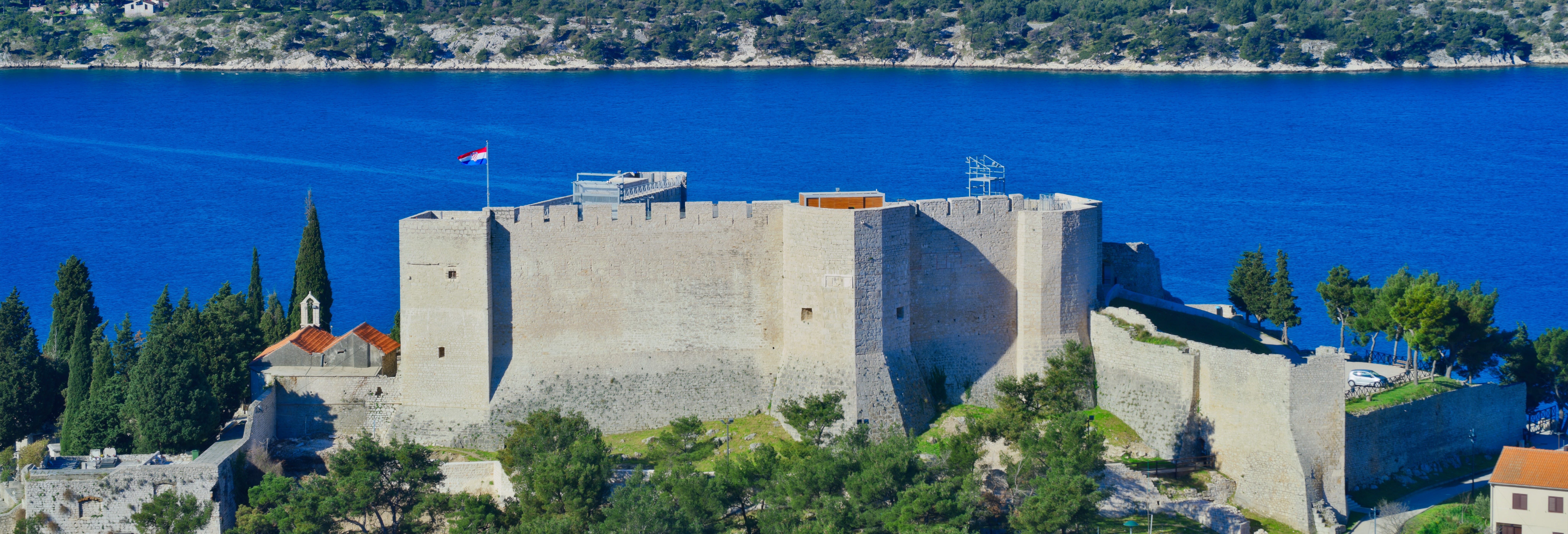 Šibenik Fortresses Tour & Wine Tasting