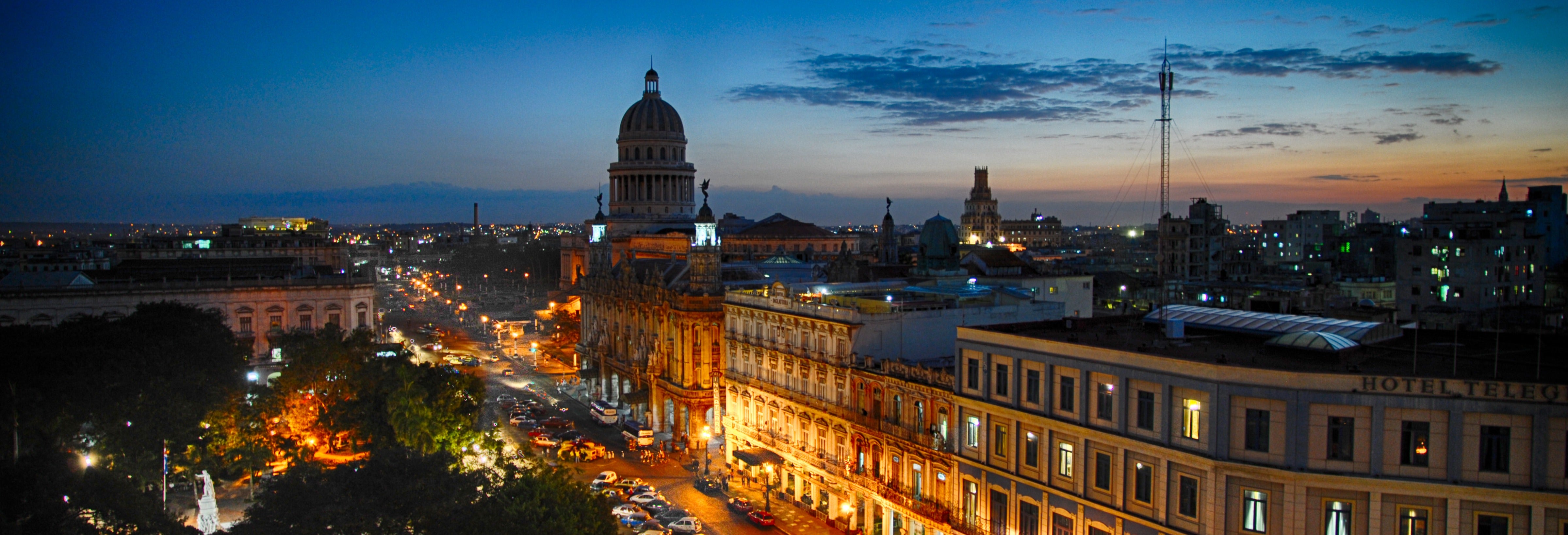 Free tour noturno por Havana