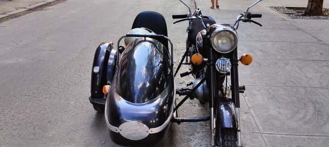 Tour in moto classica o con sidecar a l'Avana