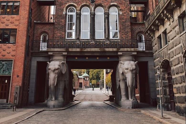 Carlsberg District Free Tour