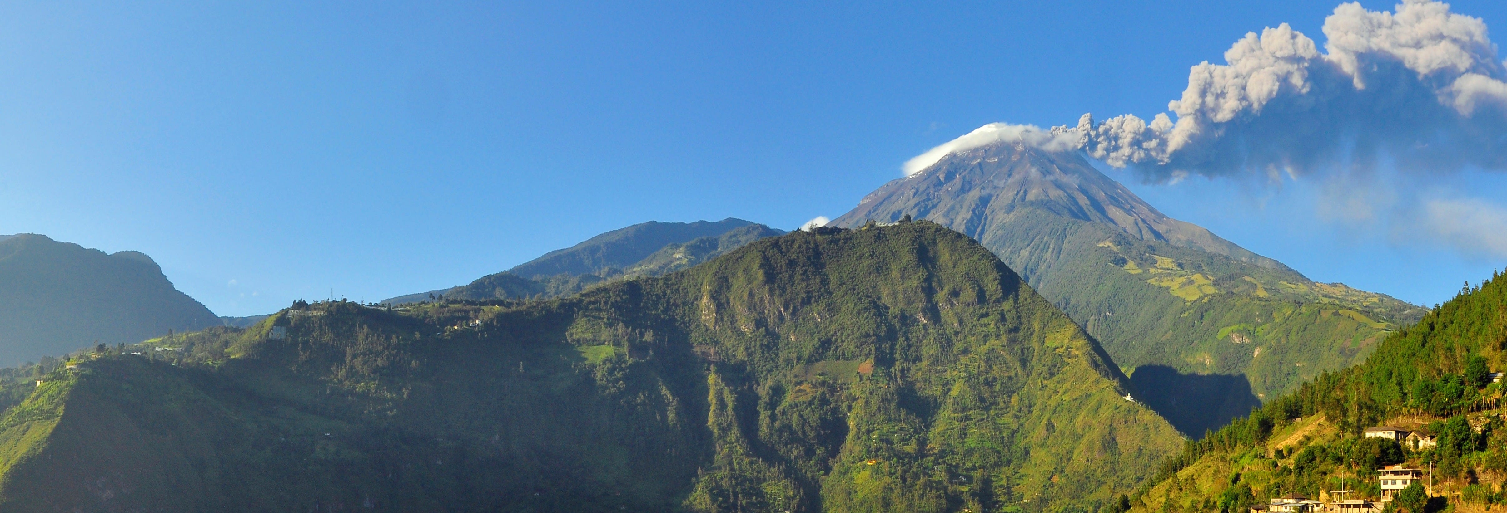 Tungurahua Volcano Day Trip