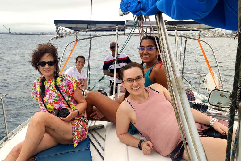 Manta Whale Watching Tour