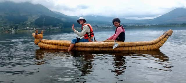 Giro in canoa sul lago San Pablo
