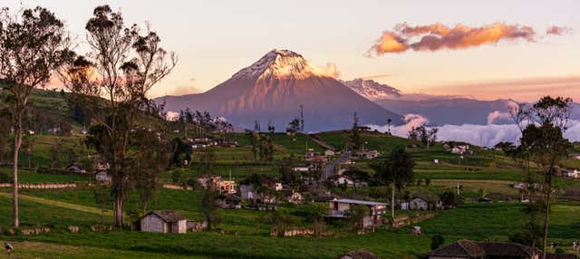Senderismo por el volcán Tungurahua y el Ojo del Fantasma