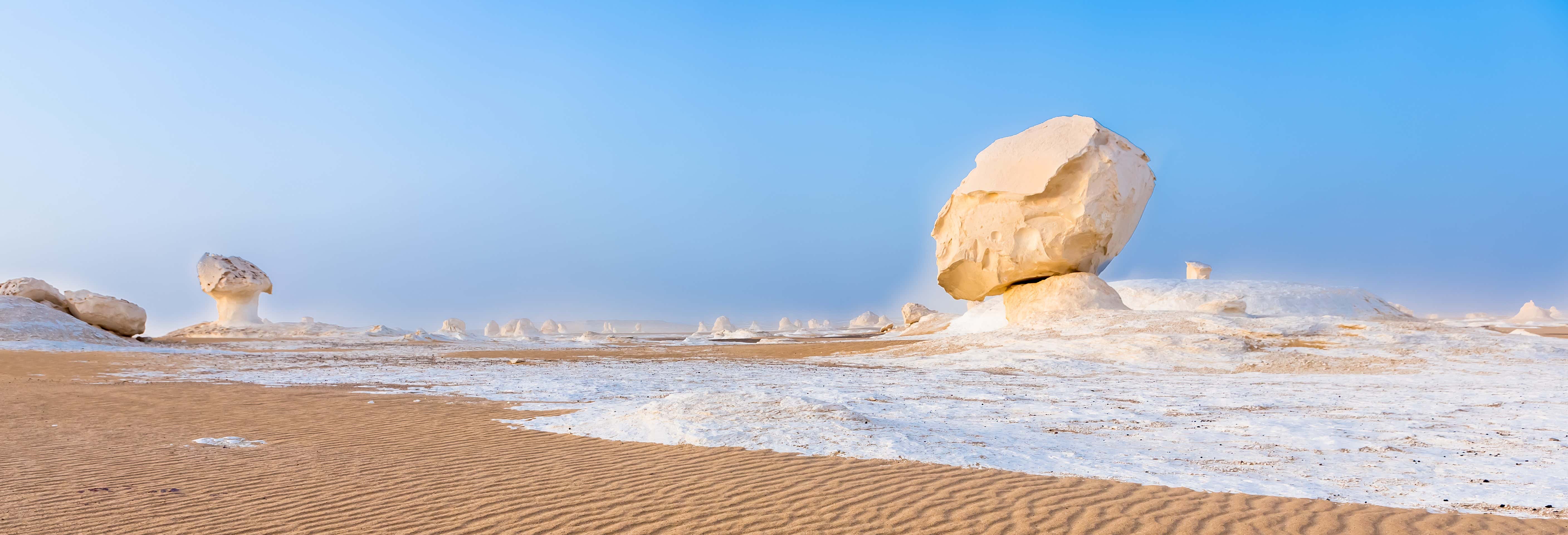 Escursione privata di 2 o 3 giorni al Deserto Bianco e all'oasi di Bahariya
