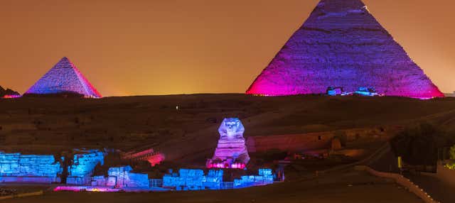 Spettacolo nelle Piramidi di Giza