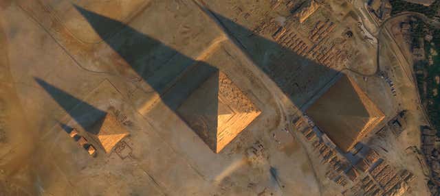 Giro privato in aeroplano sulle piramidi di Giza e il Cairo