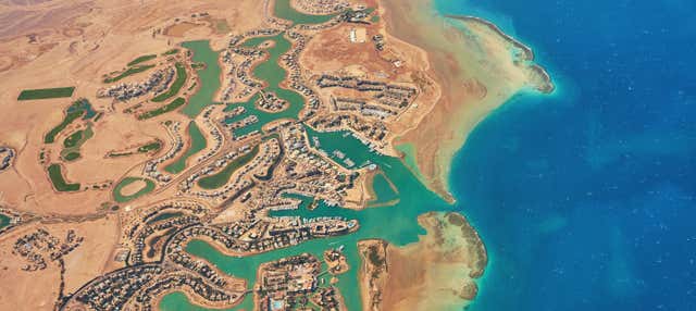 Escursione a El Gouna + Giro in faluca